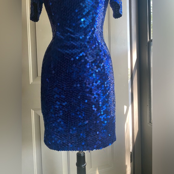Vintage 90s Niteline Della Roufogali blue sequined  cocktail dress, size 6 - Picture 2 of 16